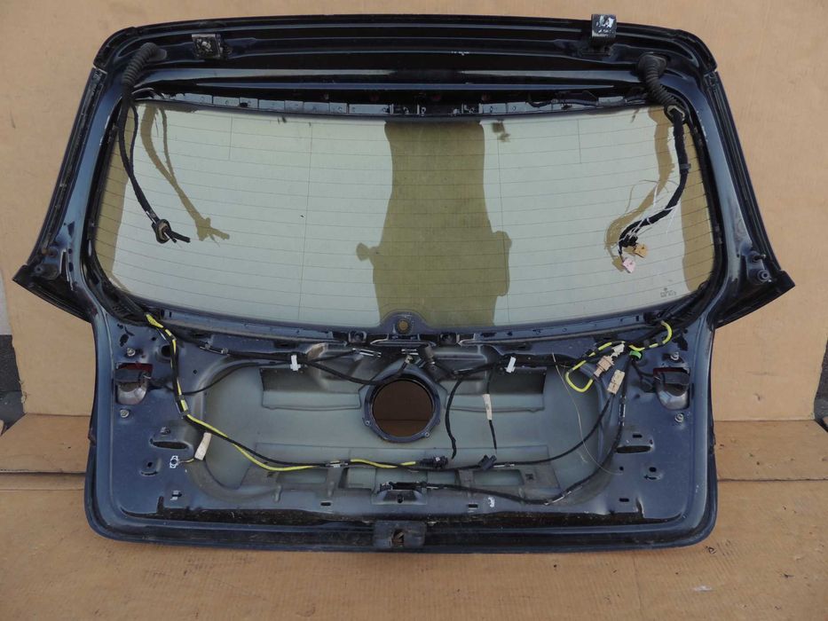 Klapa tył tylna pokrywa bagażnika Volkswagen Golf 5 V 03,04,05,06,07