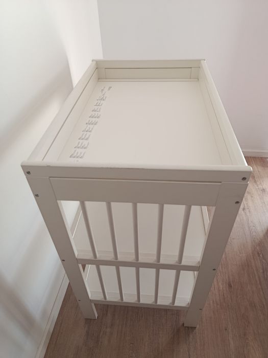 Móvel Muda fraldas Ikea