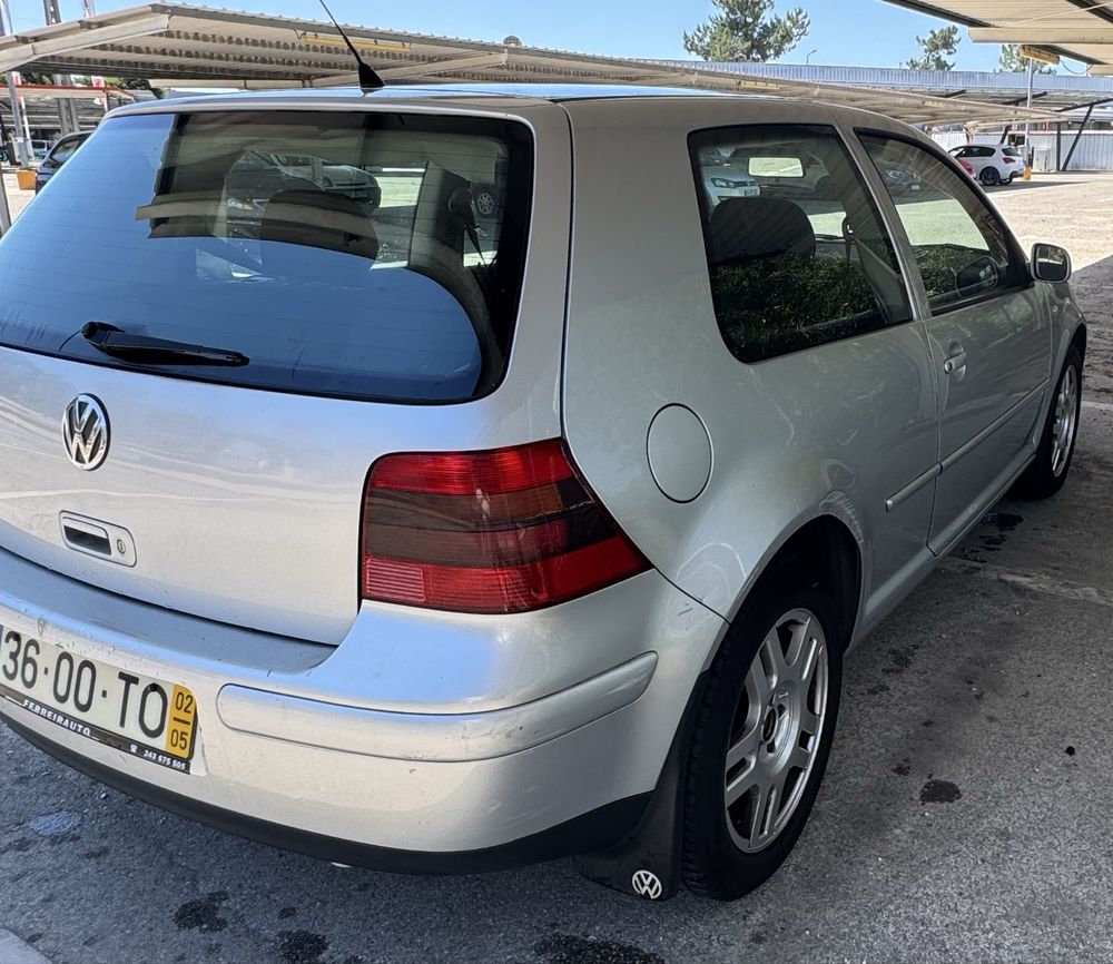 Volkswagen Golf 1.6 75cv