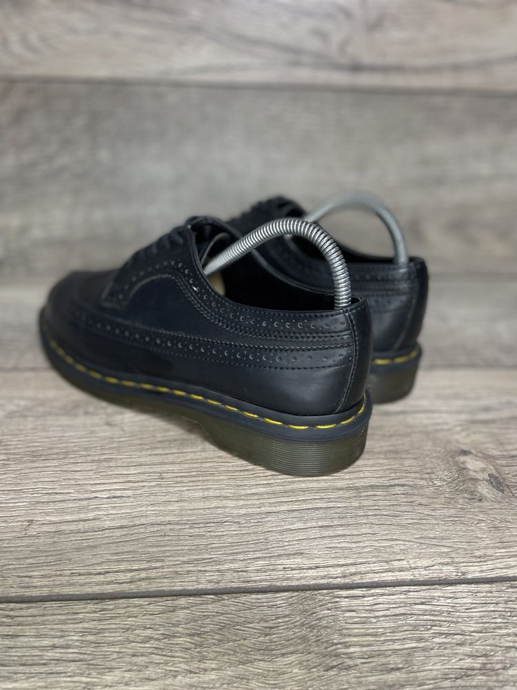 Оригінальні шкіряні туфлі броги Dr. Martens 3989 42розмір 26.5см