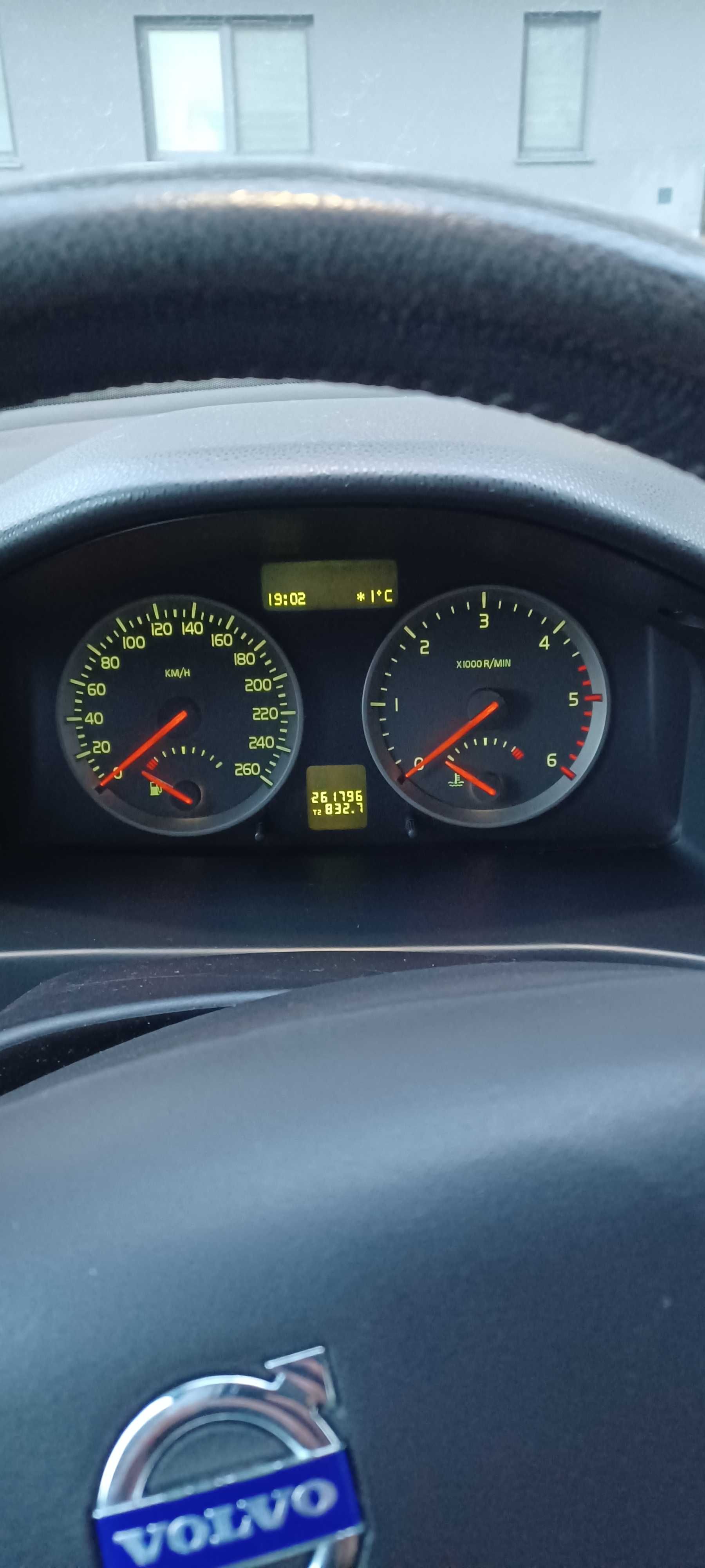 Volvo v50 2005r.