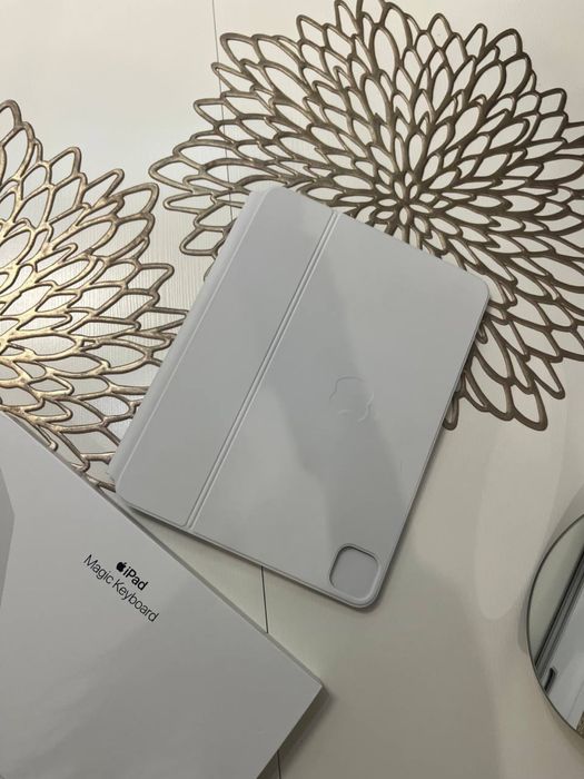 Magic Keyboard для iPad Pro 11, iPad Air (4/5/6th gen) (White)