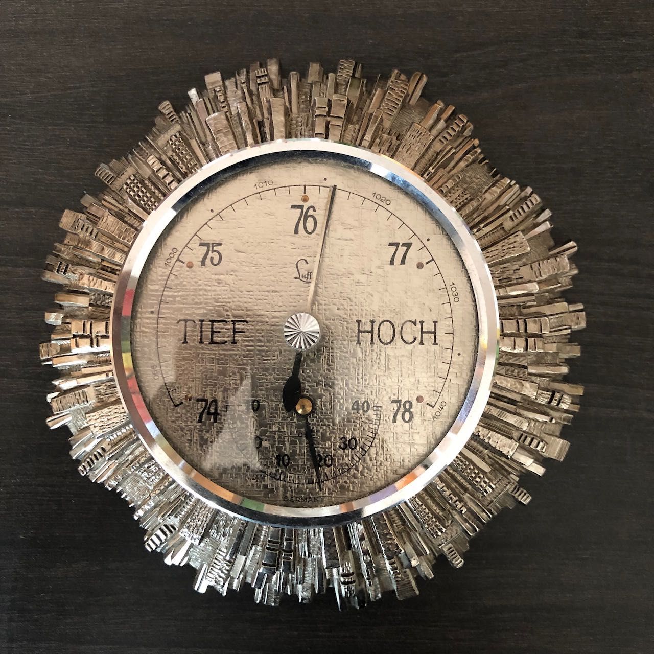 barometr. termometr w wyjątkowej metalowej obudowie 13. 5 cm, prezent