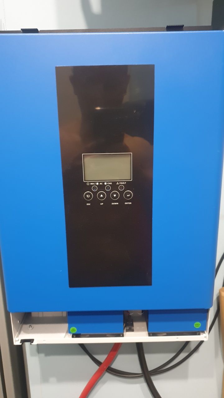 Falownik pv hybrydowy off gird 6.2 kW 48V