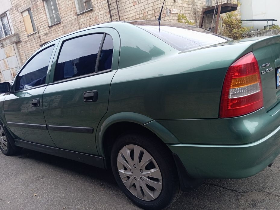 Опель Астра 2007 року