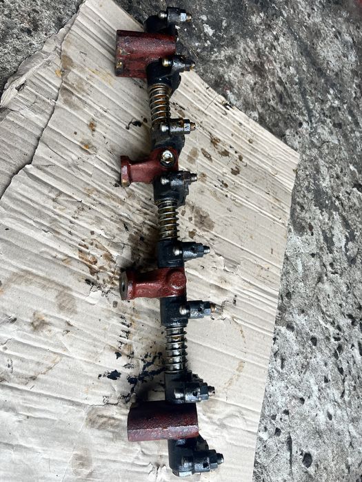 Коромисла трактора мТз 80/82/892 коапанний механізм мТз