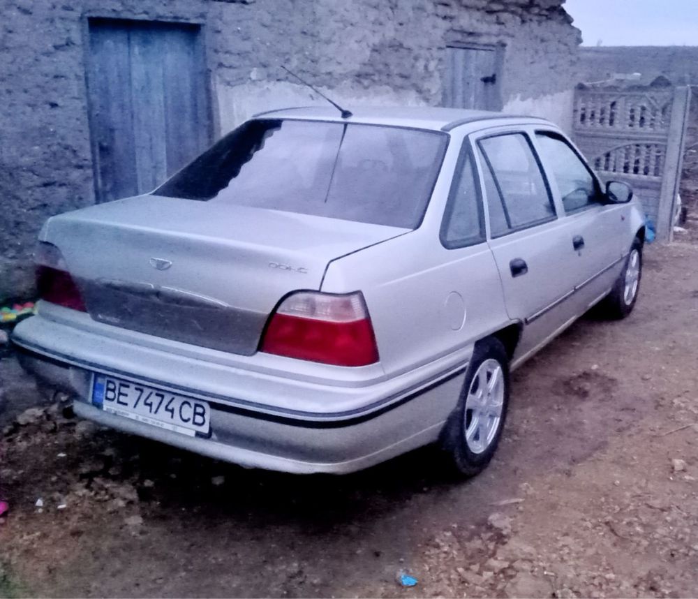 Daewoo Nexia продам авто