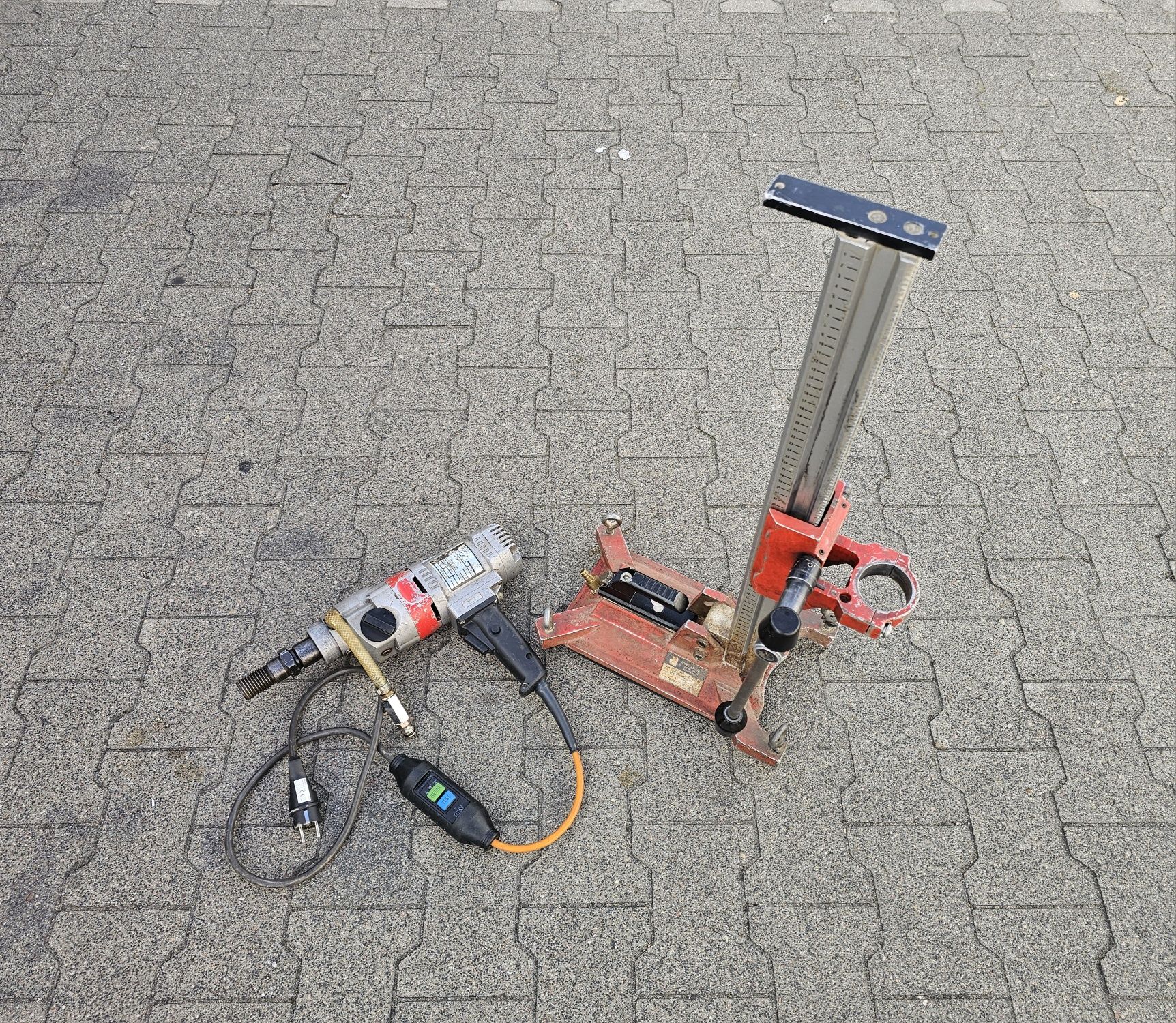 Dr BENDER DBM 182 FE Wiertnica + Statyw ADAMAS B-13 Zestaw 1800W 150mm