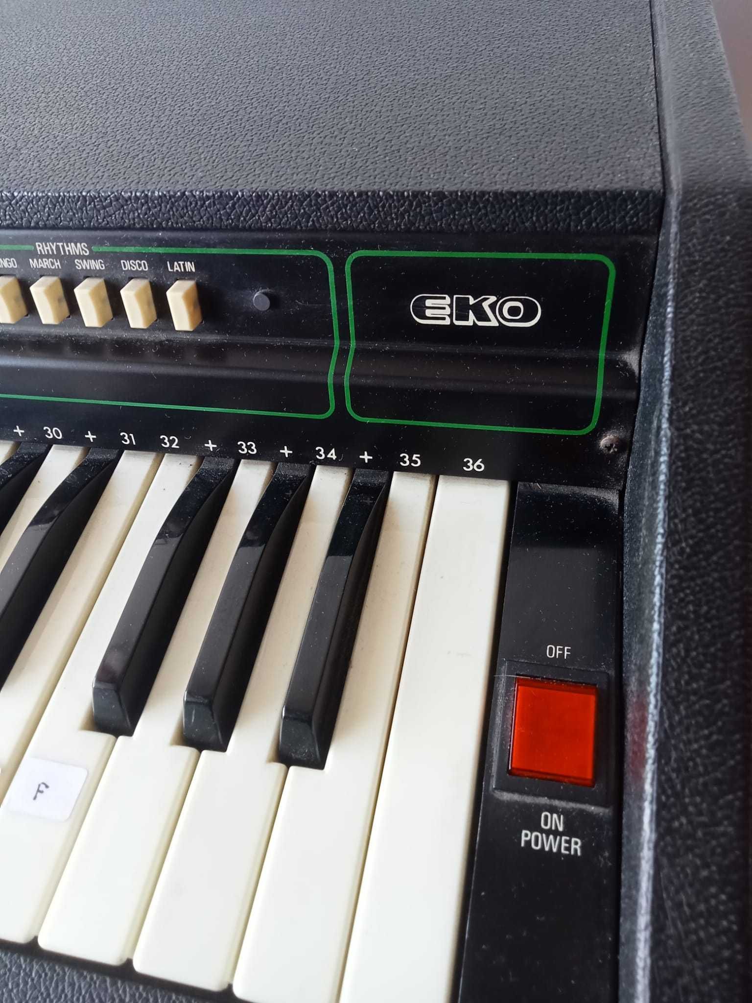 órgão: Eko New Studio 61, dos anos 60