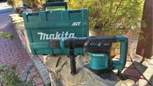 Makita HM0871C Młot udarowy „kujacy”