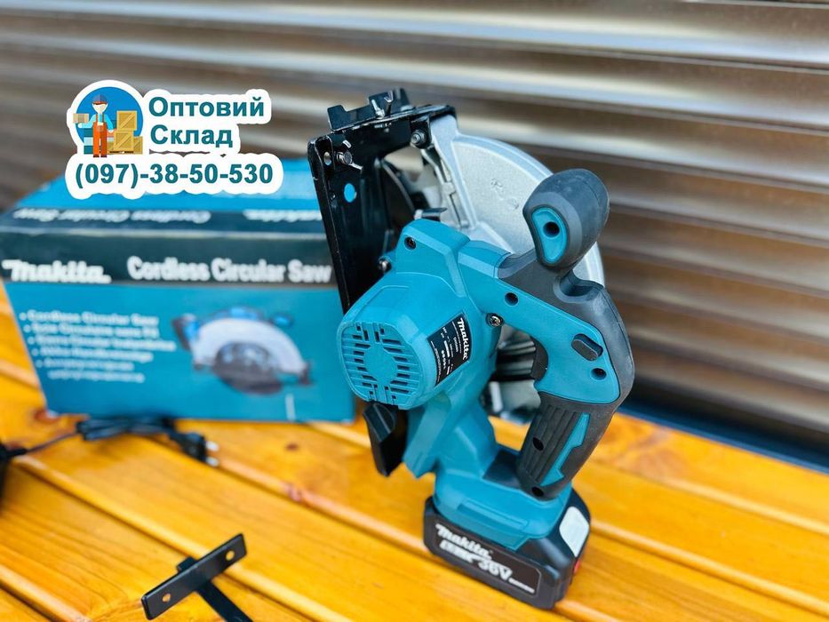 Аккумуляторная циркулярная пила паркетка Makita DHS680 36V 8A 185 диск