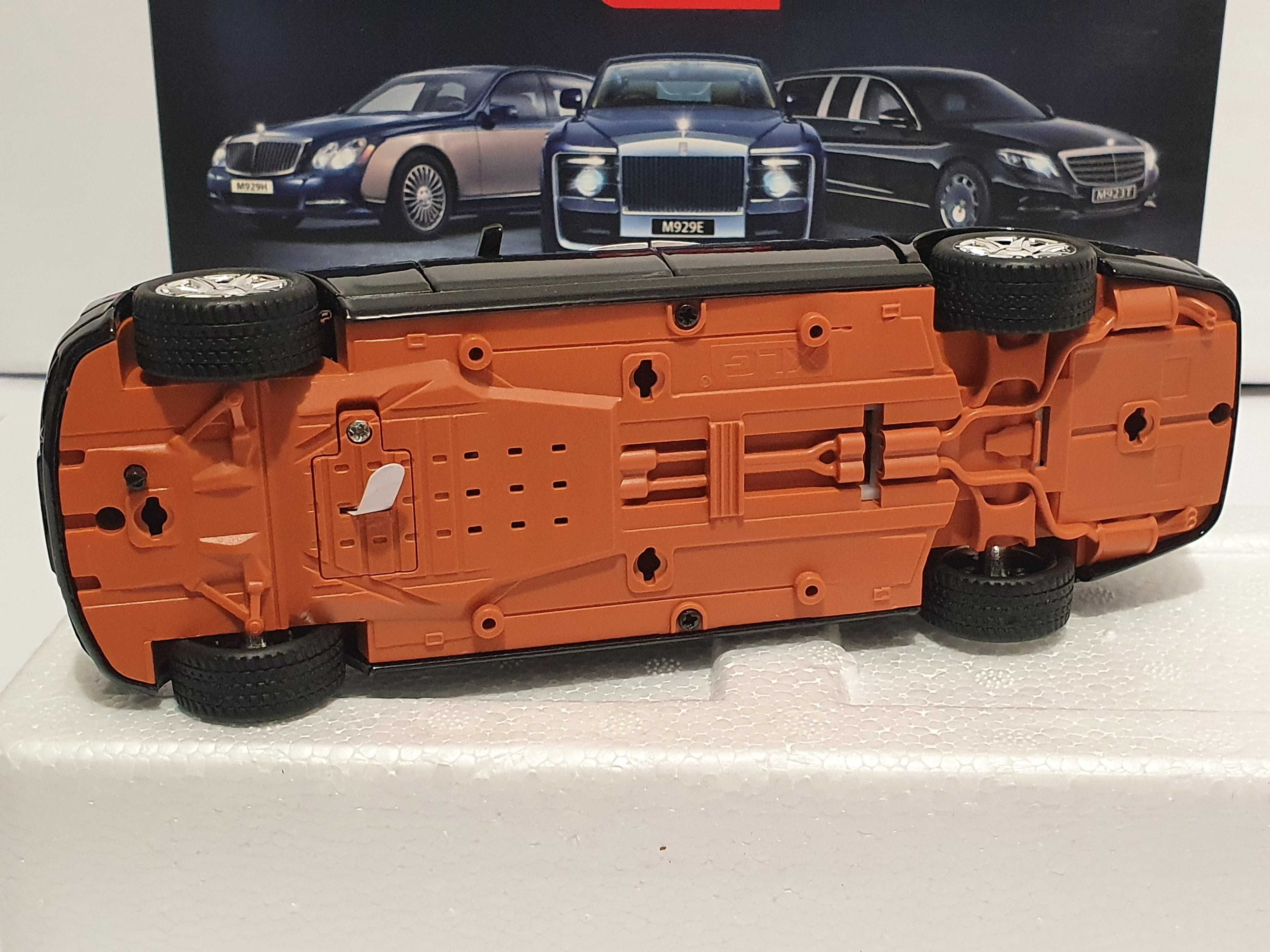 ROLLS ROYCE auto model Die Cast metalowy 1/24 samochod swiatlo dzwiek