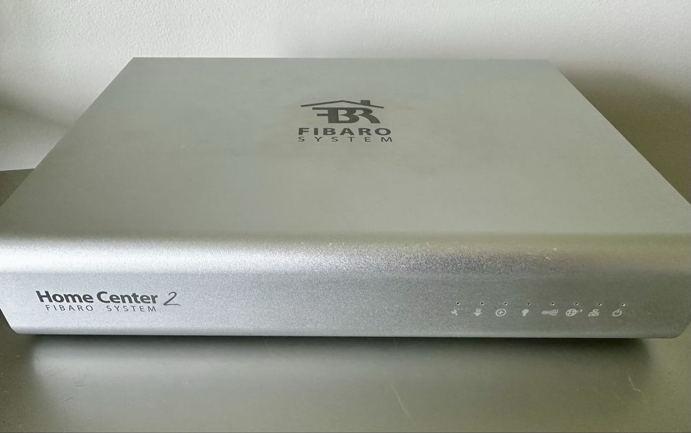 Centrala Fibaro Home Center 2 HC2 + zasilacz