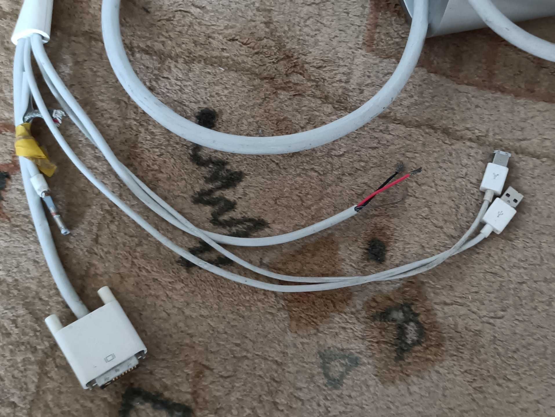 Монитор Apple Cinema HD Display 30" A1083
