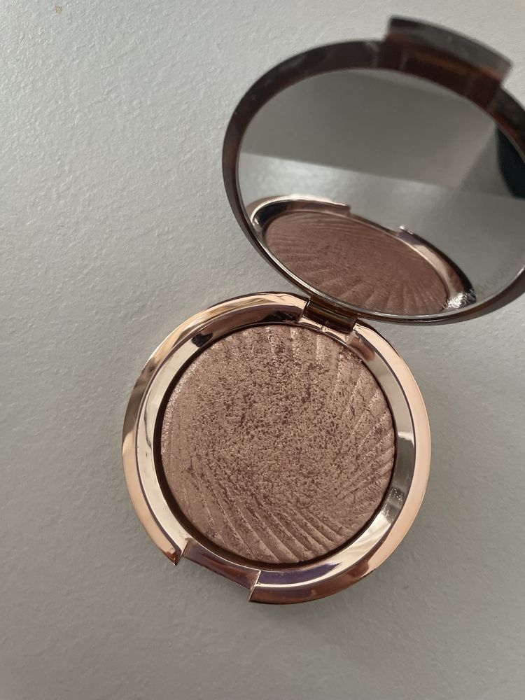 Estee Lauder rozswietlacz Bronze Goddess z pedzelkiem Modern Mercury