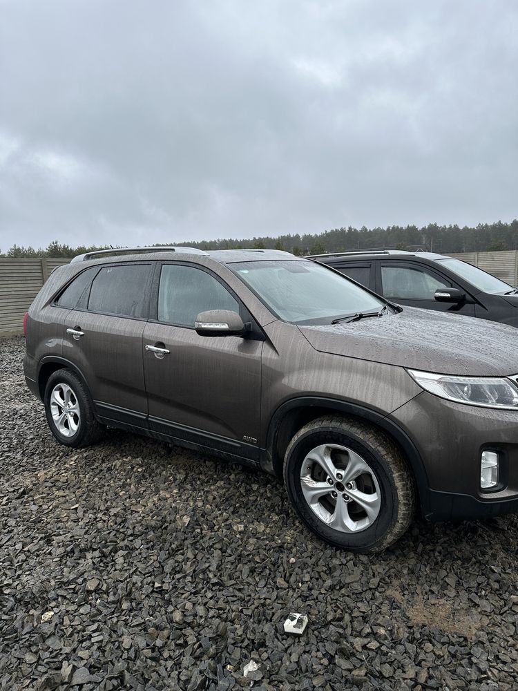 Kia Sorento XM 2.2 d4hb Акпп 2009-2014 Рік Запчастини Кузовні Деталі