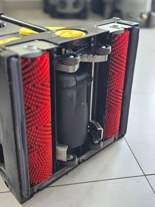 Szorowarka Kompaktowa walcowa KARCHER BR 40/10 C 230V GWARANCJA 2022 R