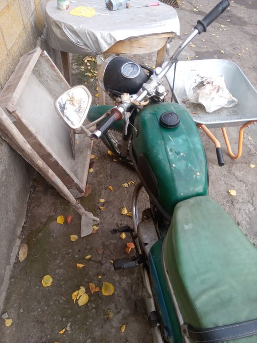 Продам мотоцикл Восход 2м по запчастинах