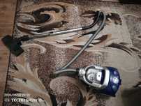 Продам рабочий пылесос Electrolux ZTF7630