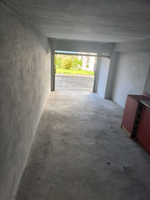 Garagem zona de Afife bem espaçosa