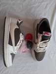 Air Jordan 1 Low Mocha - Travis Scott