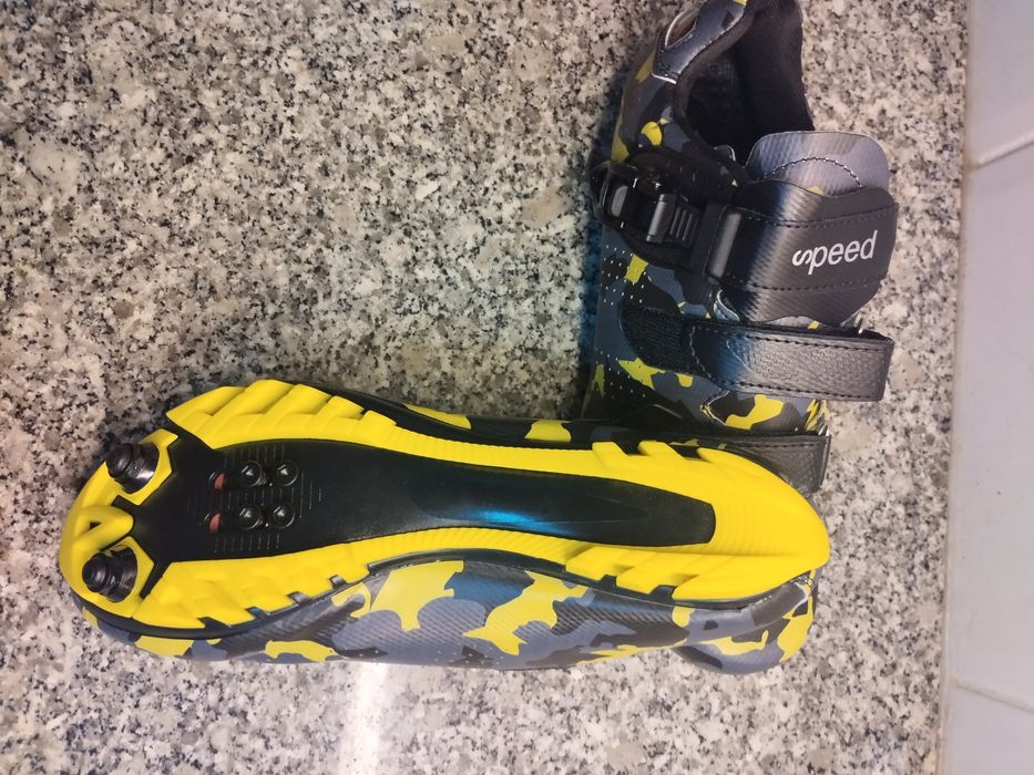 Sapatos de ciclismo