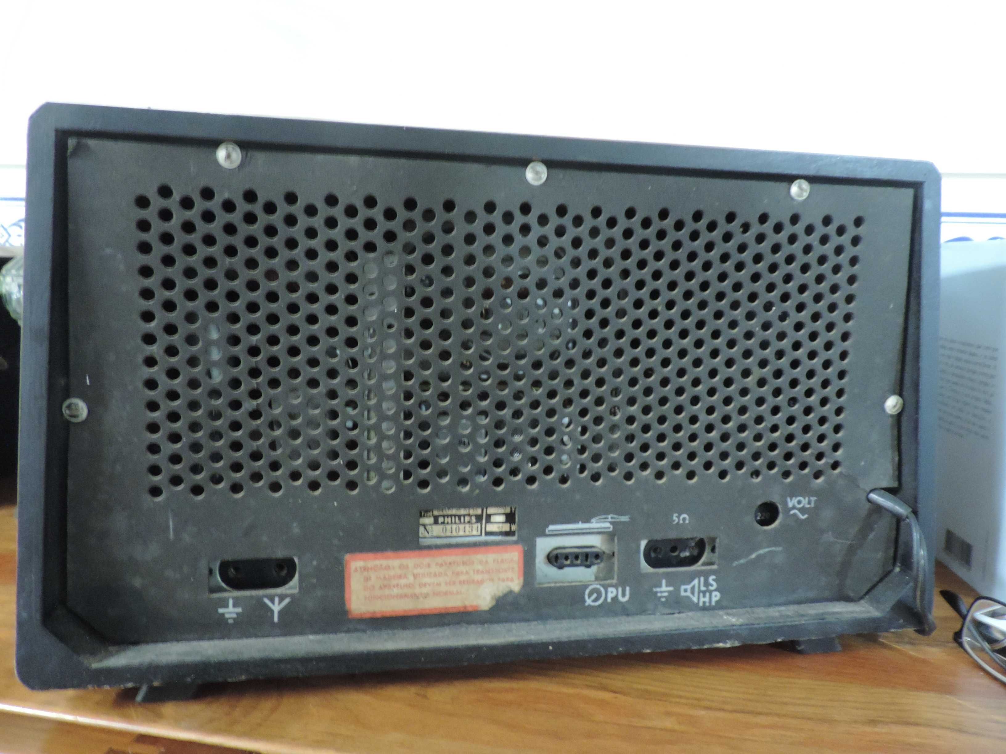 Rádio antigo PHILIPS