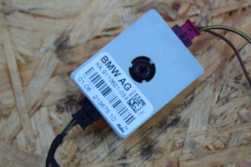 Wzmacniacz antenowy antena BMW e90 9110621