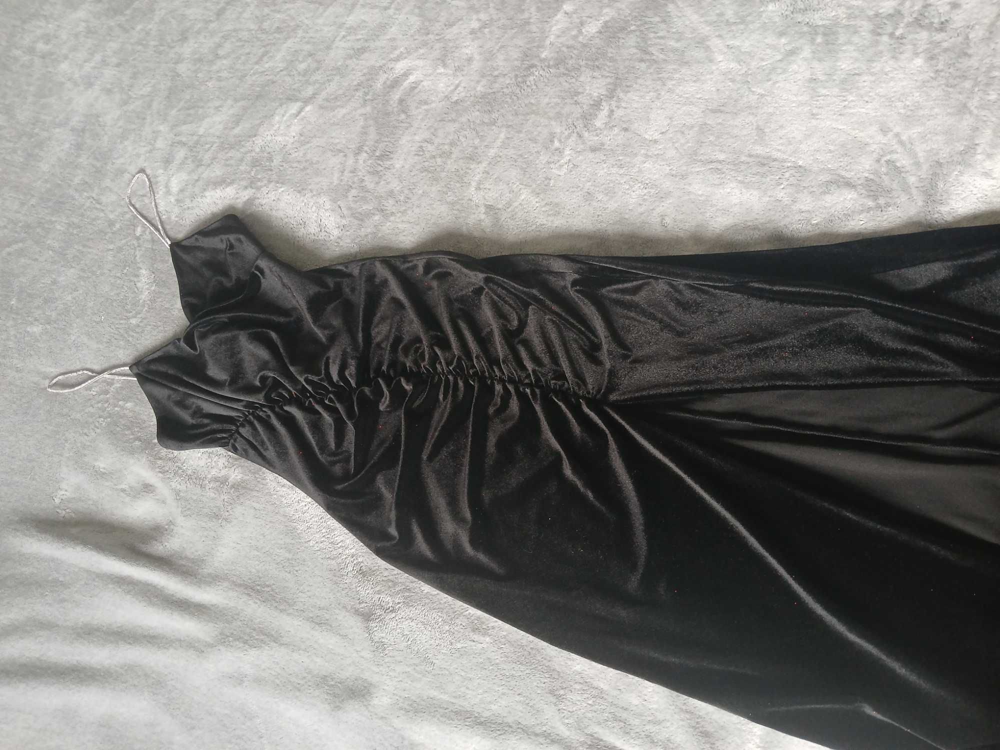 Elegancka sukienka wieczorowa Zara