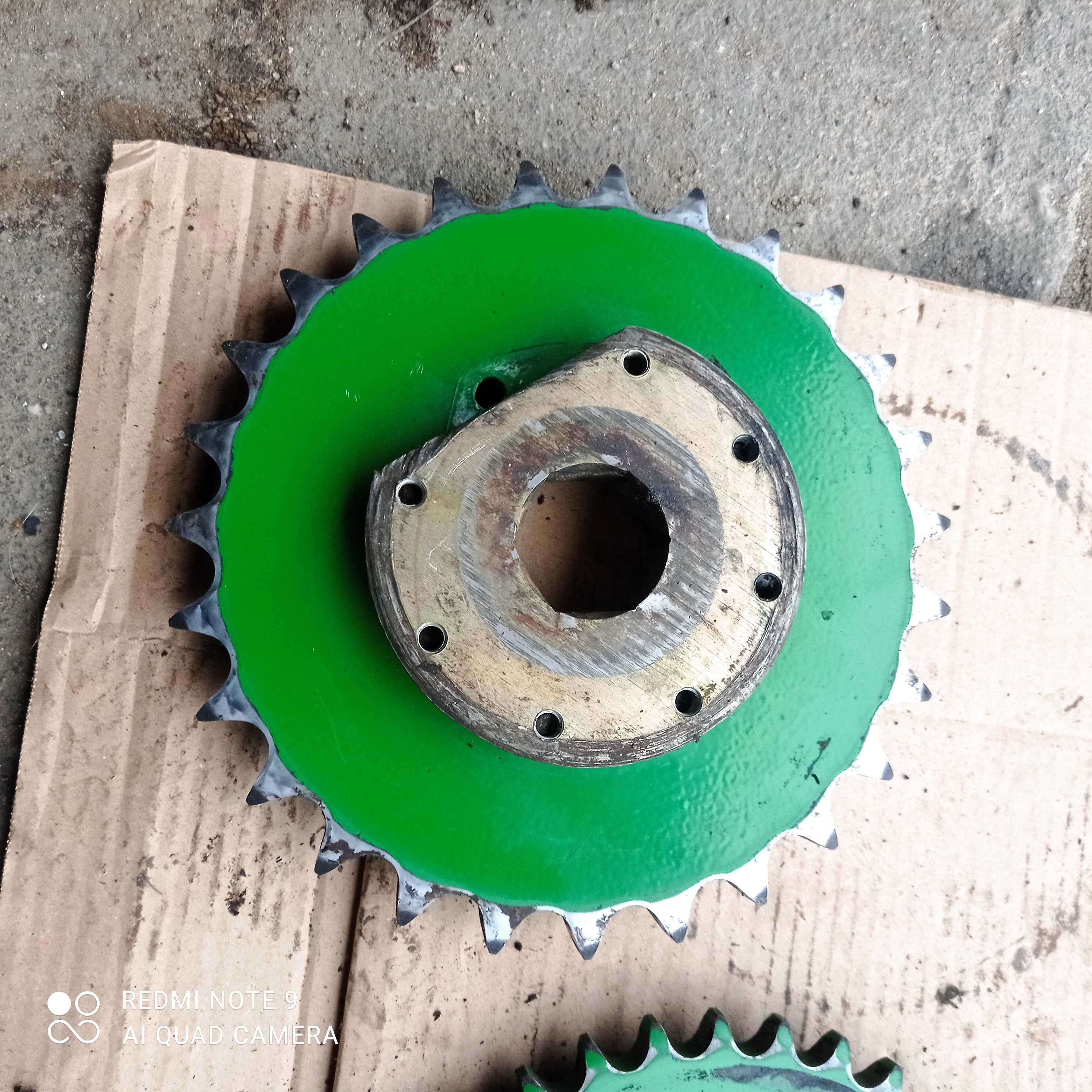 Prasa John Deere 592 koła zębate