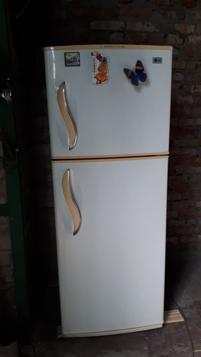 Холодильник LG.!