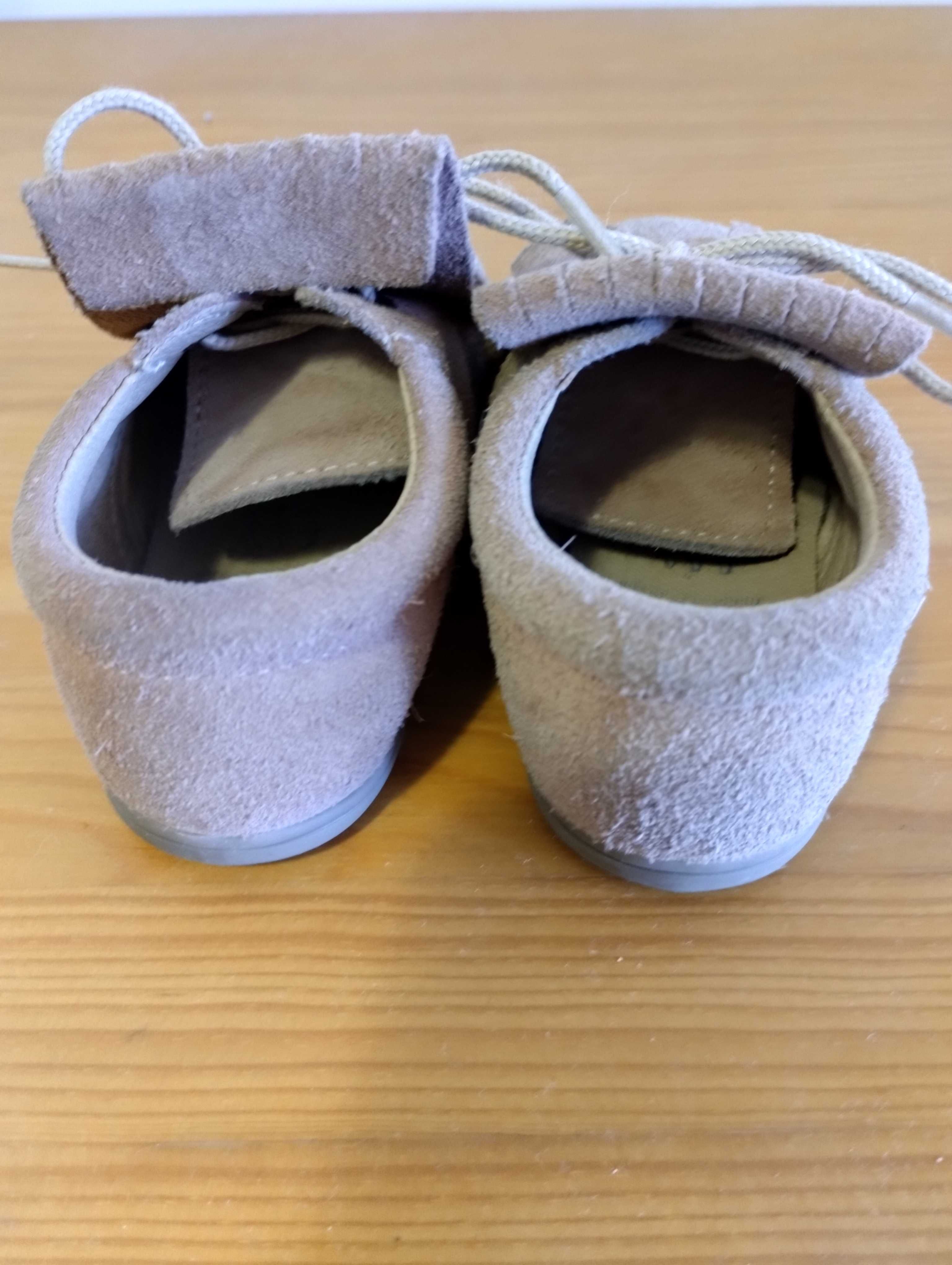Sapatos carneirinhas