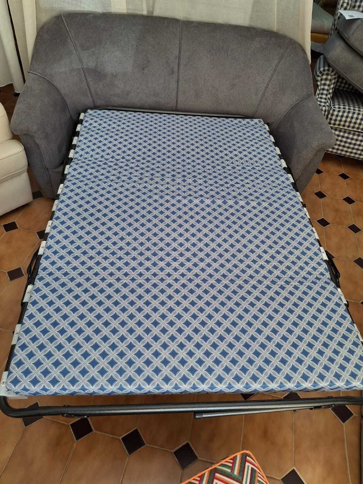 Sofá-Cama Macio e Confortável - Colchão Incluso