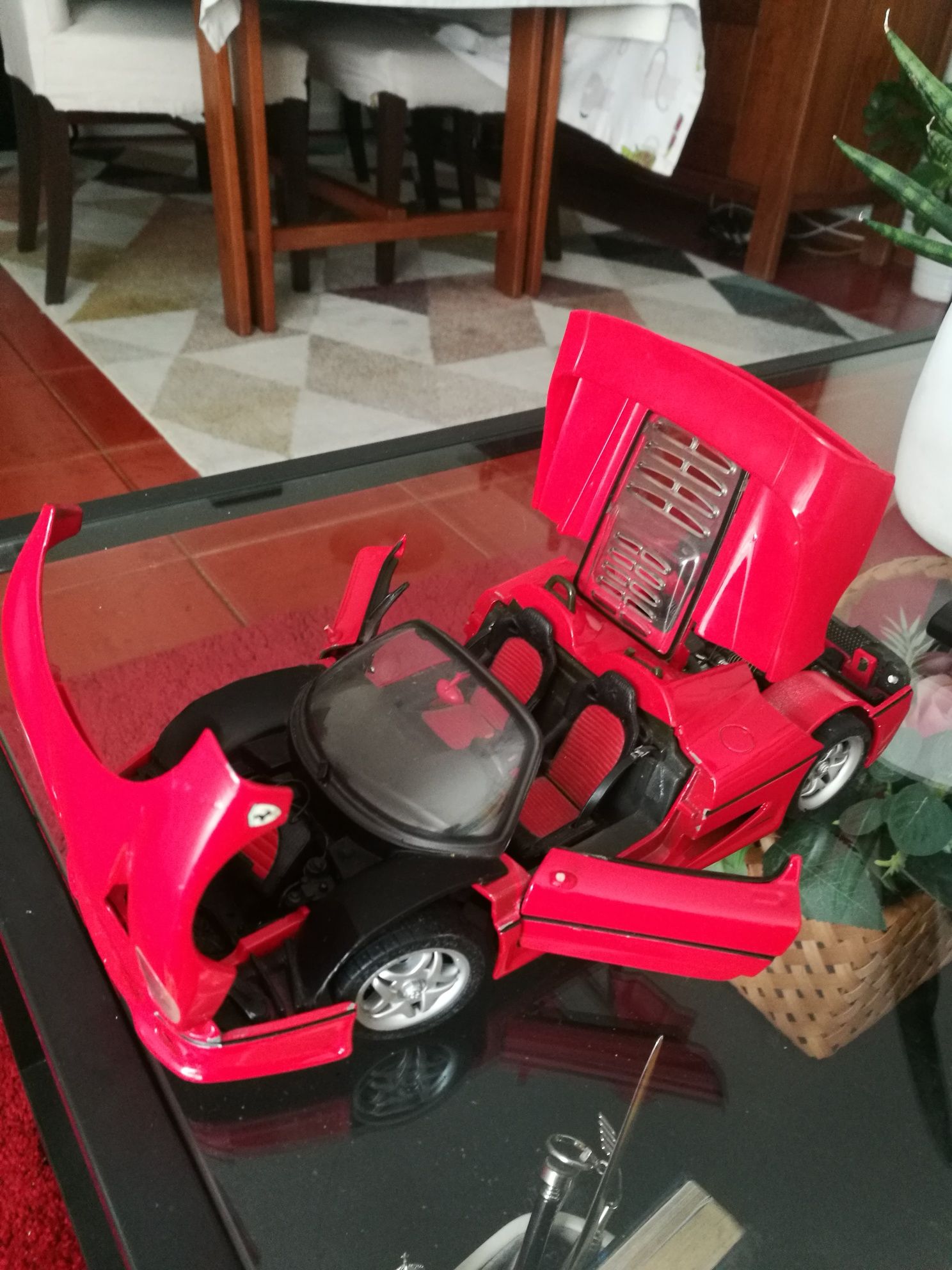 Ferrari F50 modelo in