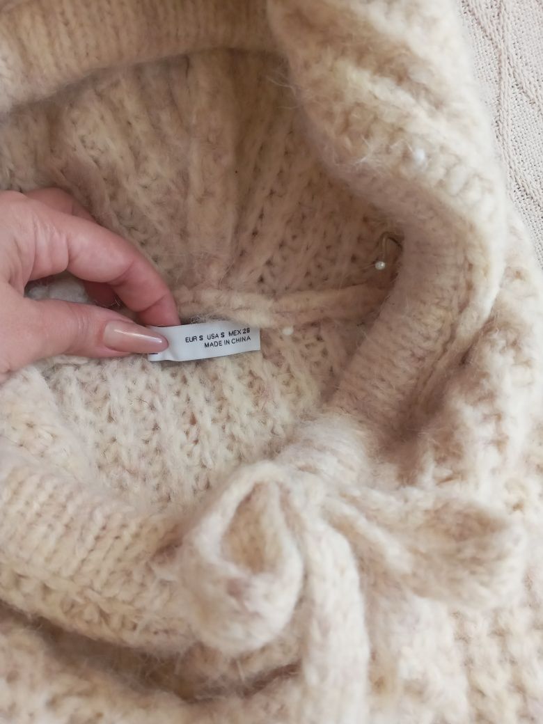 ZARA S-L Sweter bez rękawów z kapturem w kolorze ecru