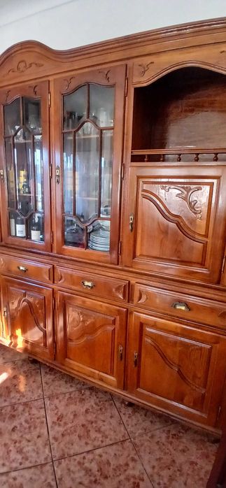 Armário De Sala Em excelente estado