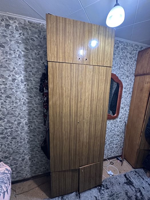 Відам безкоштовно два шкафа