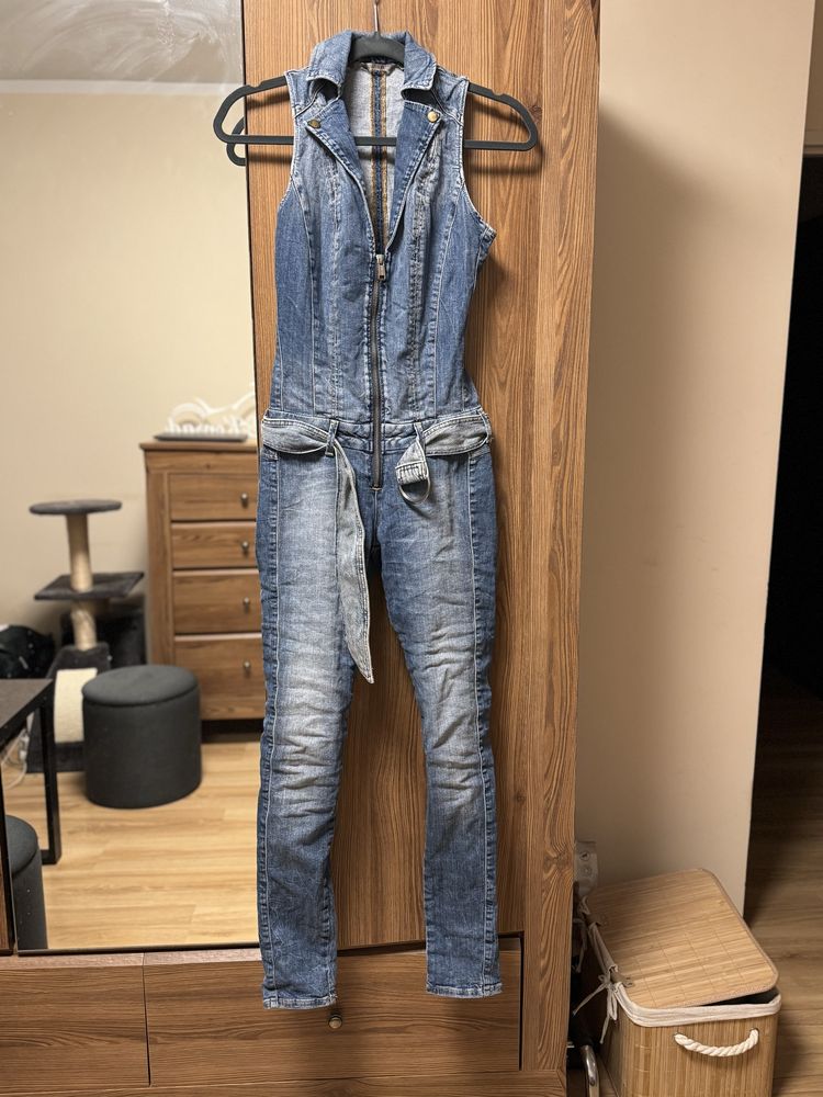 Kombinezon jeansowy Guess Aviator rozm 25