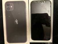Iphone 11 64gb czarny uszkodzony wyświetlacz na części do naprawy