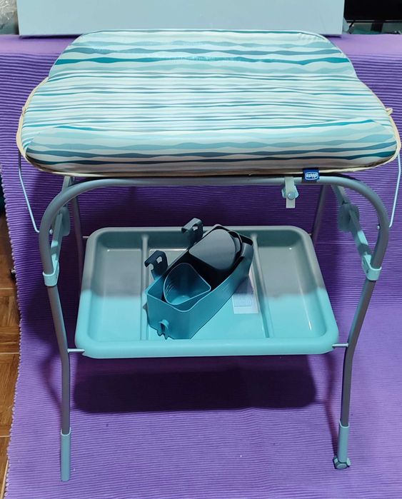 Fraldário com Banheira da Chicco