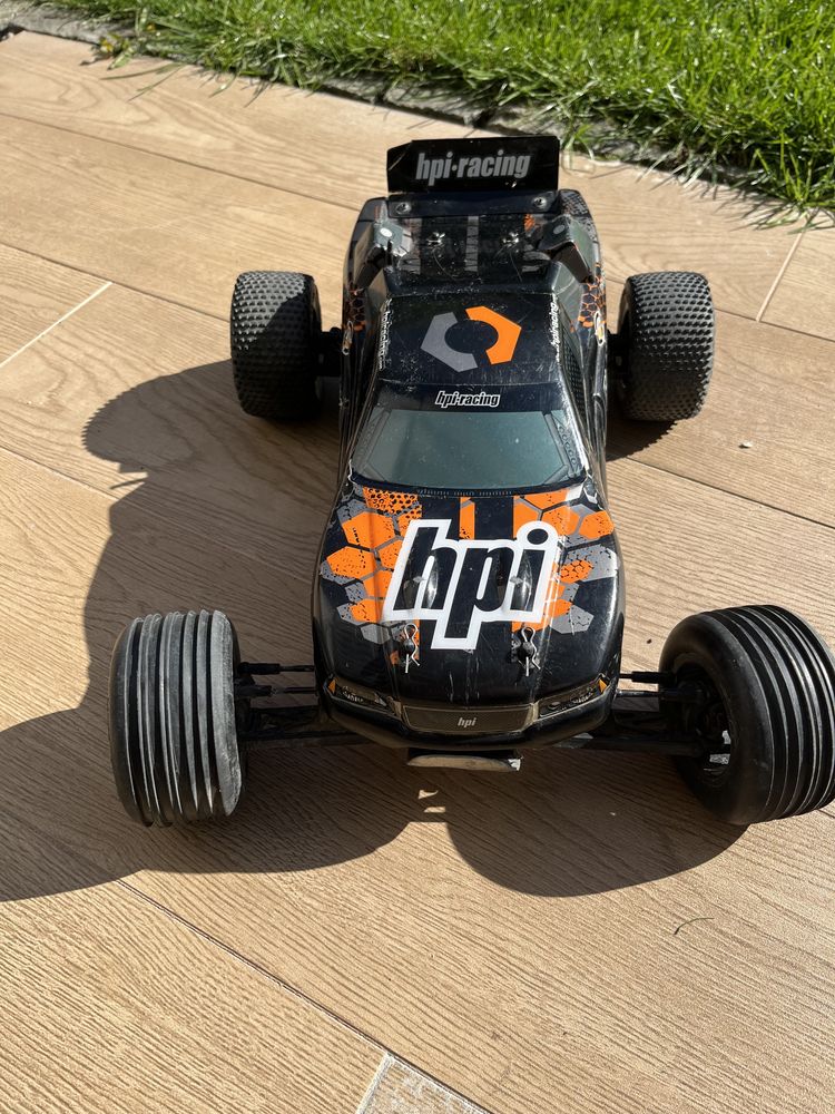 Hpi e-firestorm flux z masą dodatków i baterią gens