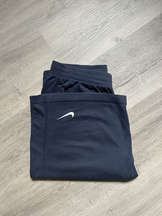 Calções azuis Nike