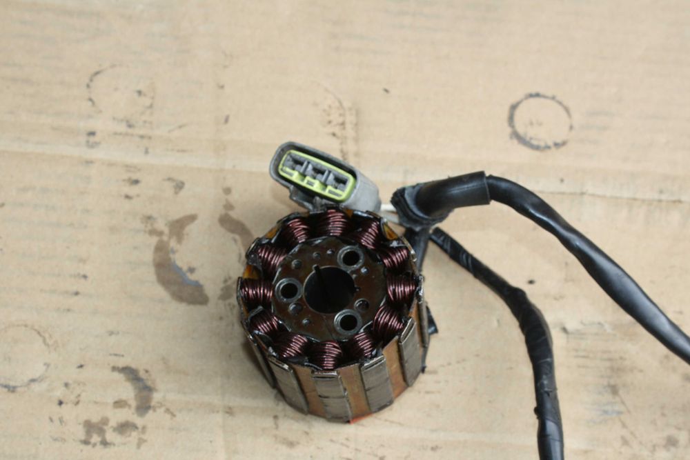 Stator Alternator Stojan Yamaha R1 RN12 04-06.