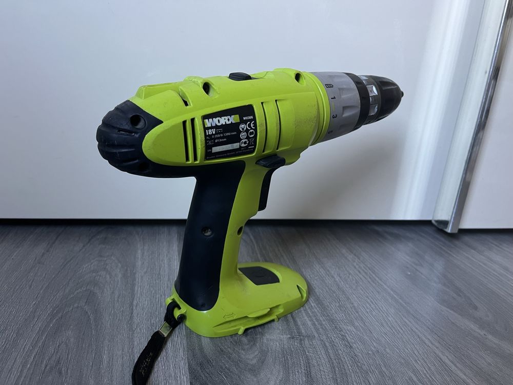 Шуруповерт без комплекту Worx WU 366