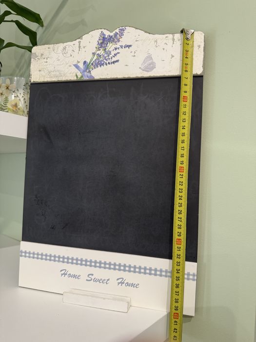 Tablica kredowa idealna do kuchni lub przedpokoju