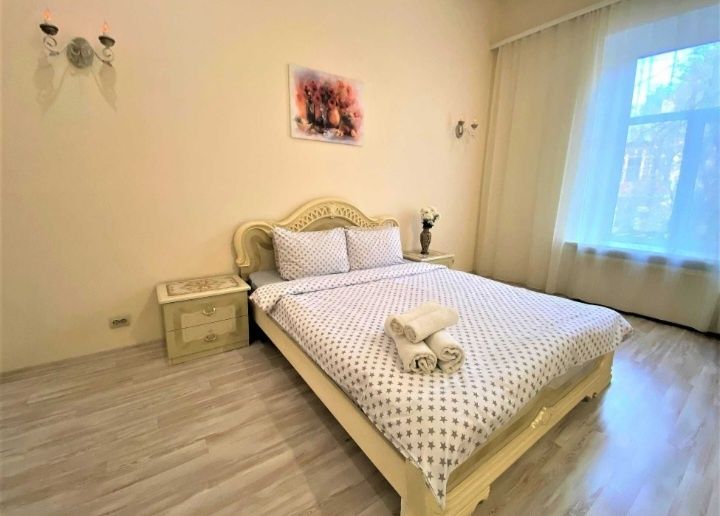 Здаю Квартиру   2 кім.    центр.!!  подобово!!!погодинно480гр.