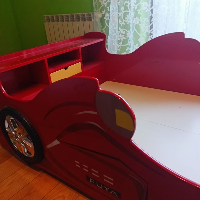 Łóżko dziecięce  z szafkami