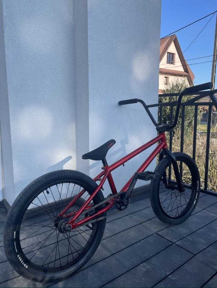 Rower BMX w bardzo dobrym stanie jak nowy