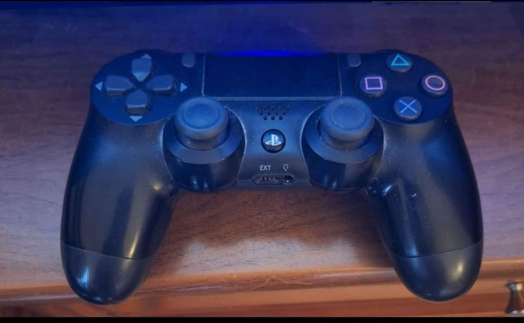 Ps4 Pro 1T como Nova
