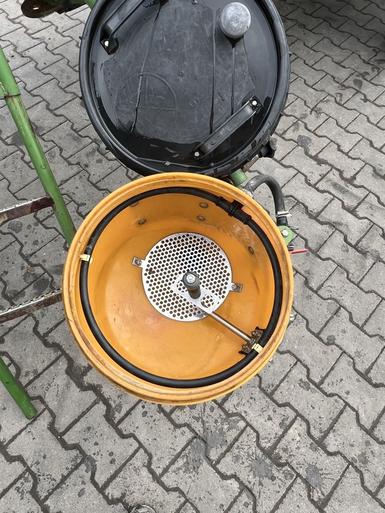 Opryskiwacz Amazone UG 2200